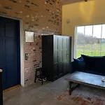 Getaway, 20 Min From Tallinn Jaersi