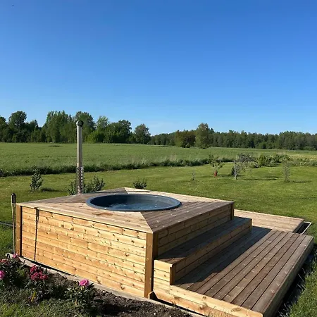 Getaway, 20 Min From Tallinn Jaersi