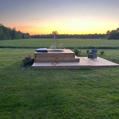 Getaway, 20 Min From Tallinn Holiday home *